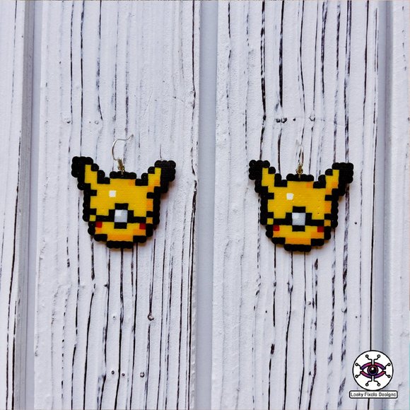 Pikachu Charizard Gengar Pokémon Pokéball Perler Earrings - Picture 2 of 10